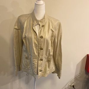 CHICO’S NWOT gold shimmer blazer size Medium lightweight, long sleeves.